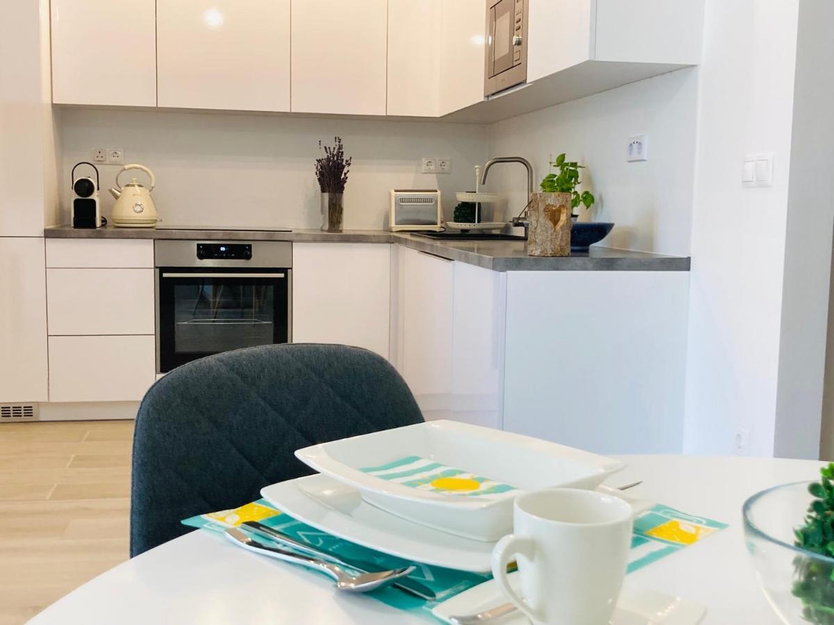 Zawia Apartman Apartment Balatonfoldvar Bagian luar foto