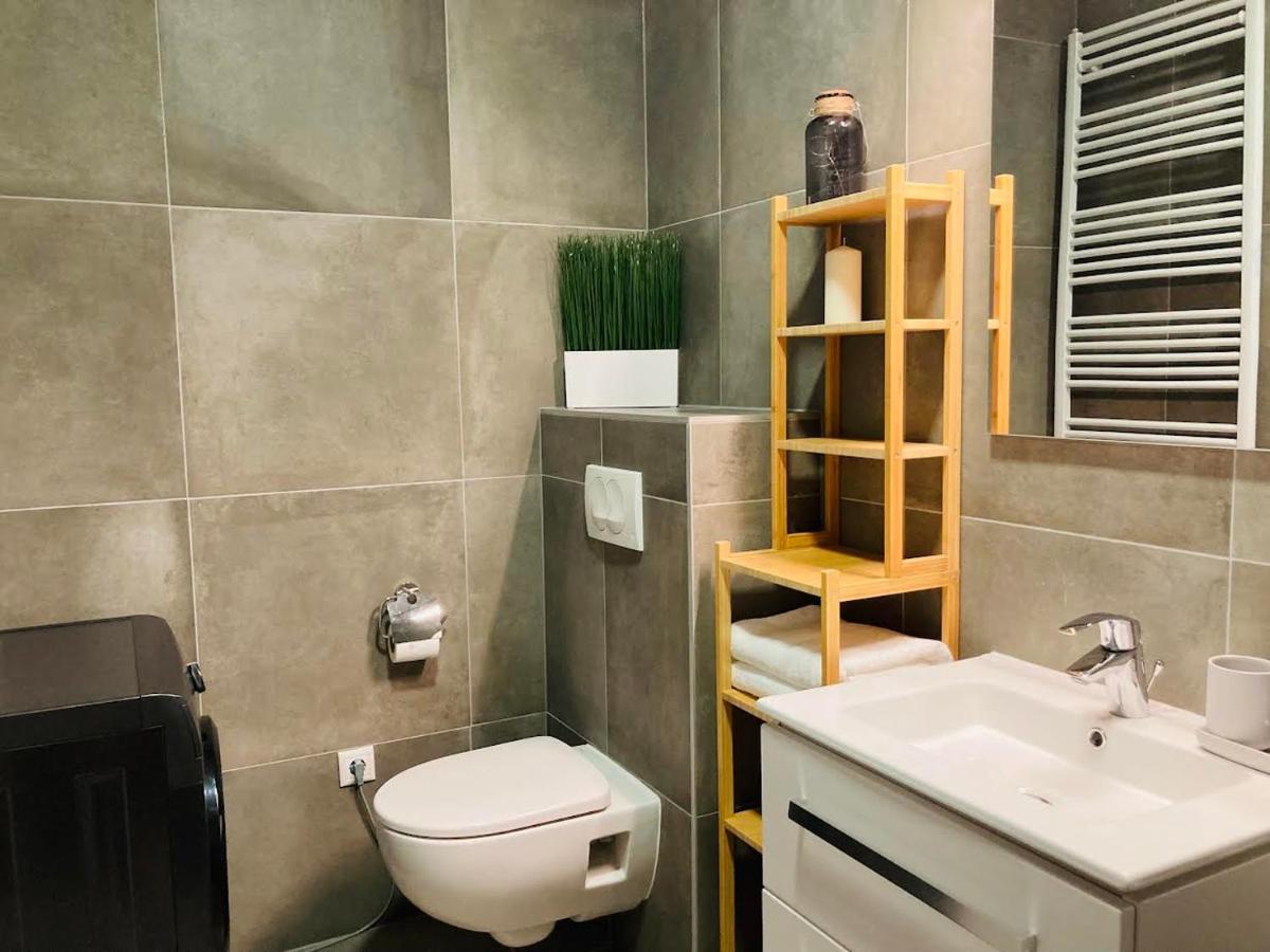 Zawia Apartman Apartment Balatonfoldvar Bagian luar foto