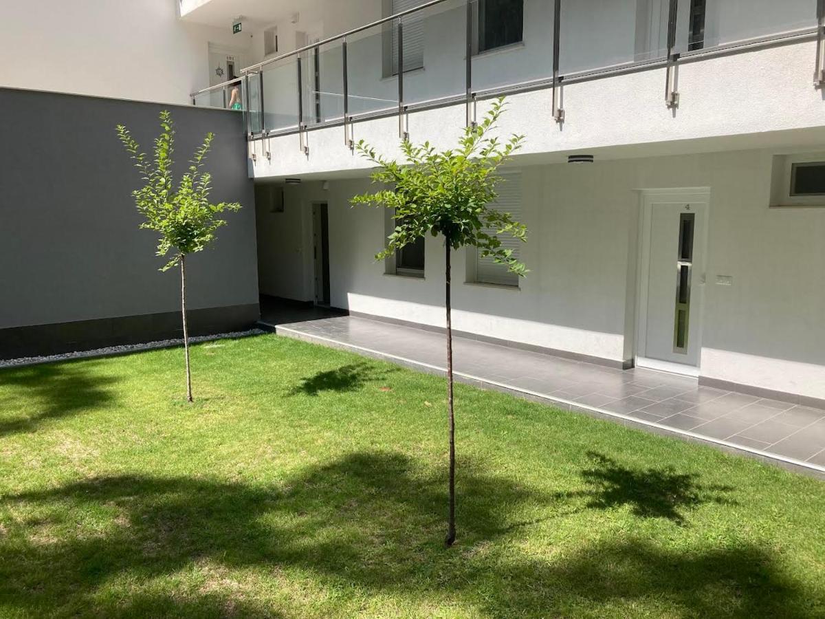 Zawia Apartman Apartment Balatonfoldvar Bagian luar foto