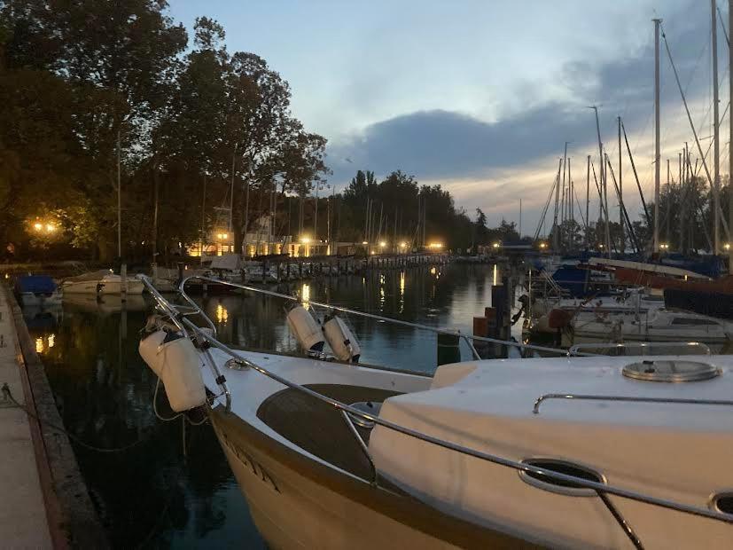 Zawia Apartman Apartment Balatonfoldvar Bagian luar foto