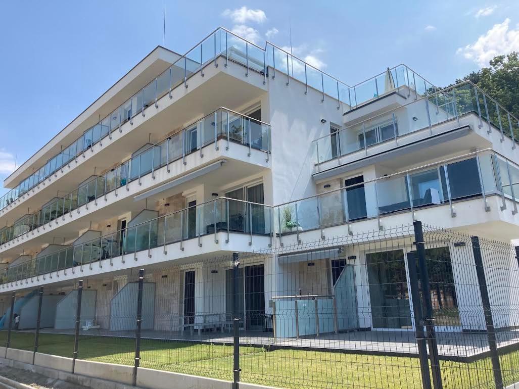 Zawia Apartman Apartment Balatonfoldvar Bagian luar foto